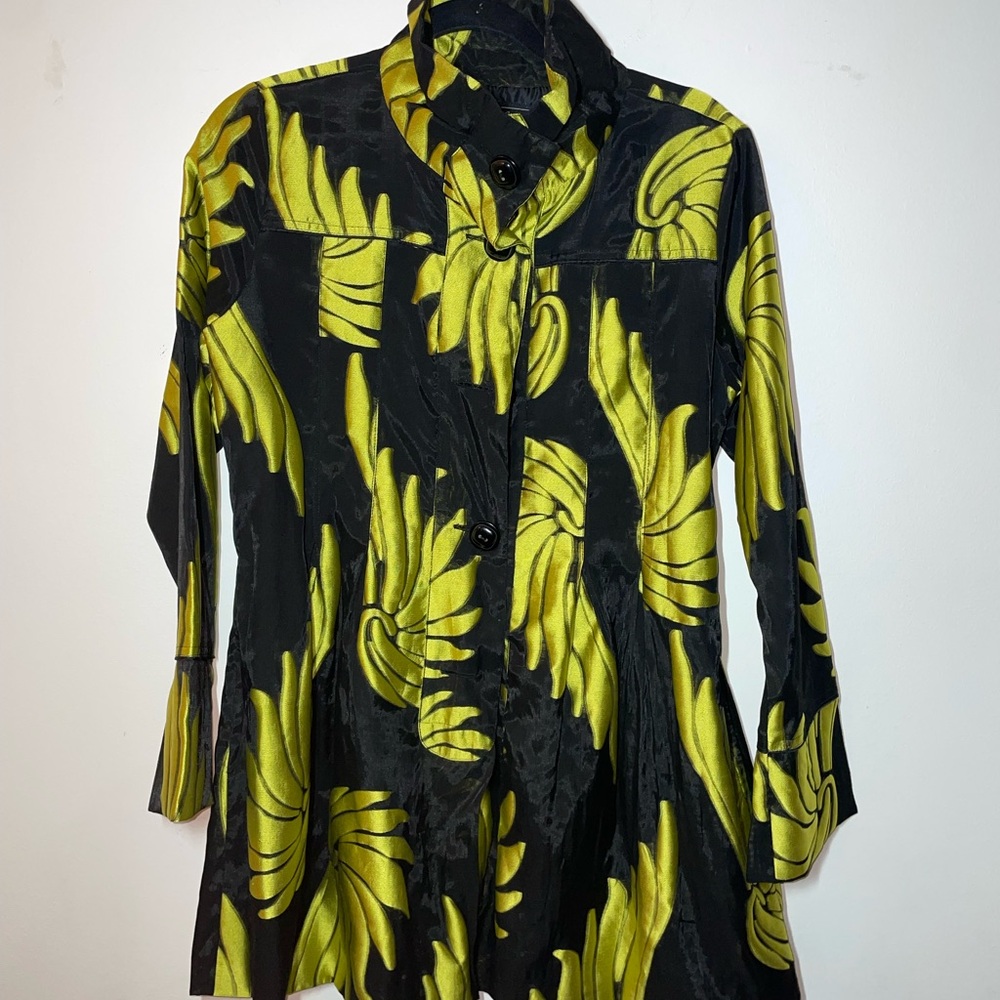 UbU Pack Your Personality Sz M Artsy Jacket/top